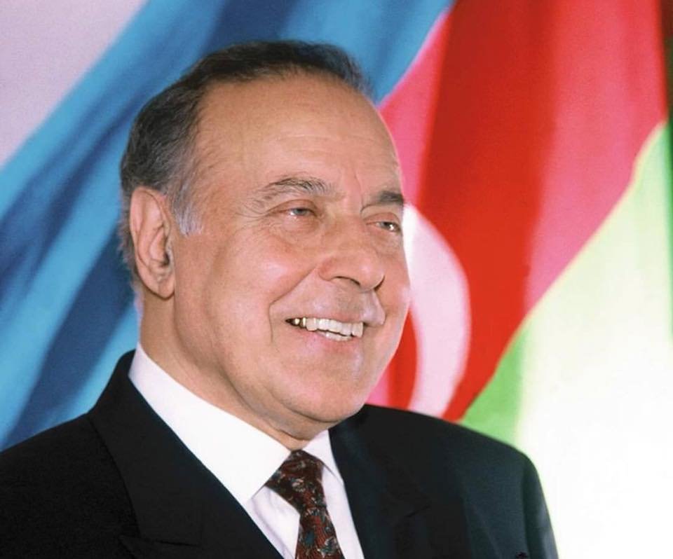 10 may Azərbaycan dövlətinin memarı və qurucusu, Ümummilli Lider Heydər Əliyevin anadan olduğu gündür